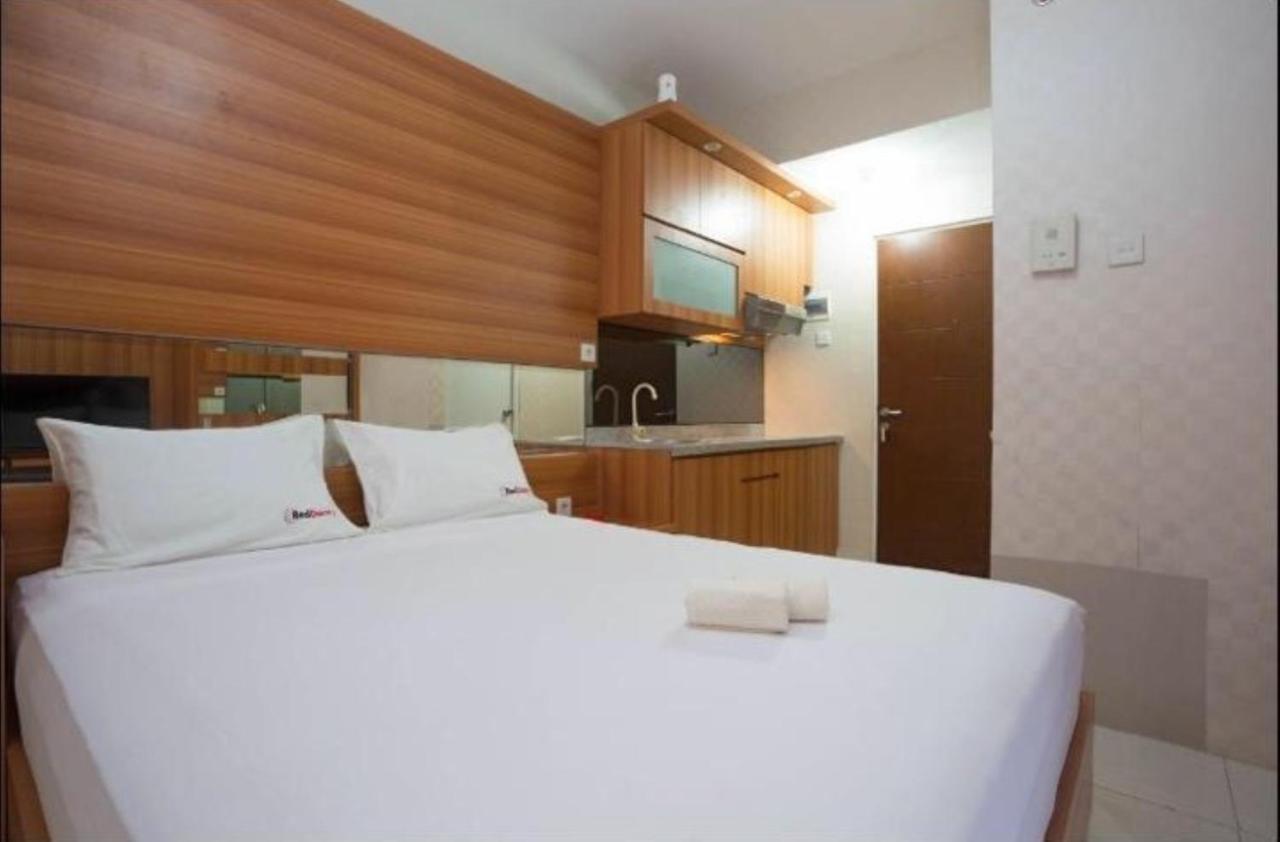 Apartemen Taman Melati Margonda By Winroom Депок Экстерьер фото